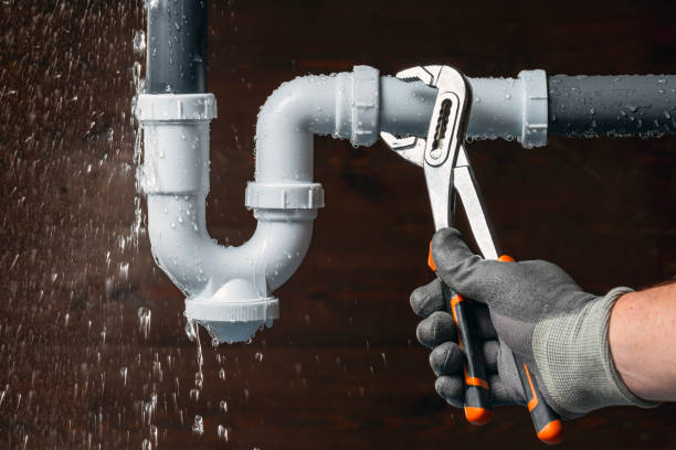 Professional Leak Detection technician working in Shenandoah, TX